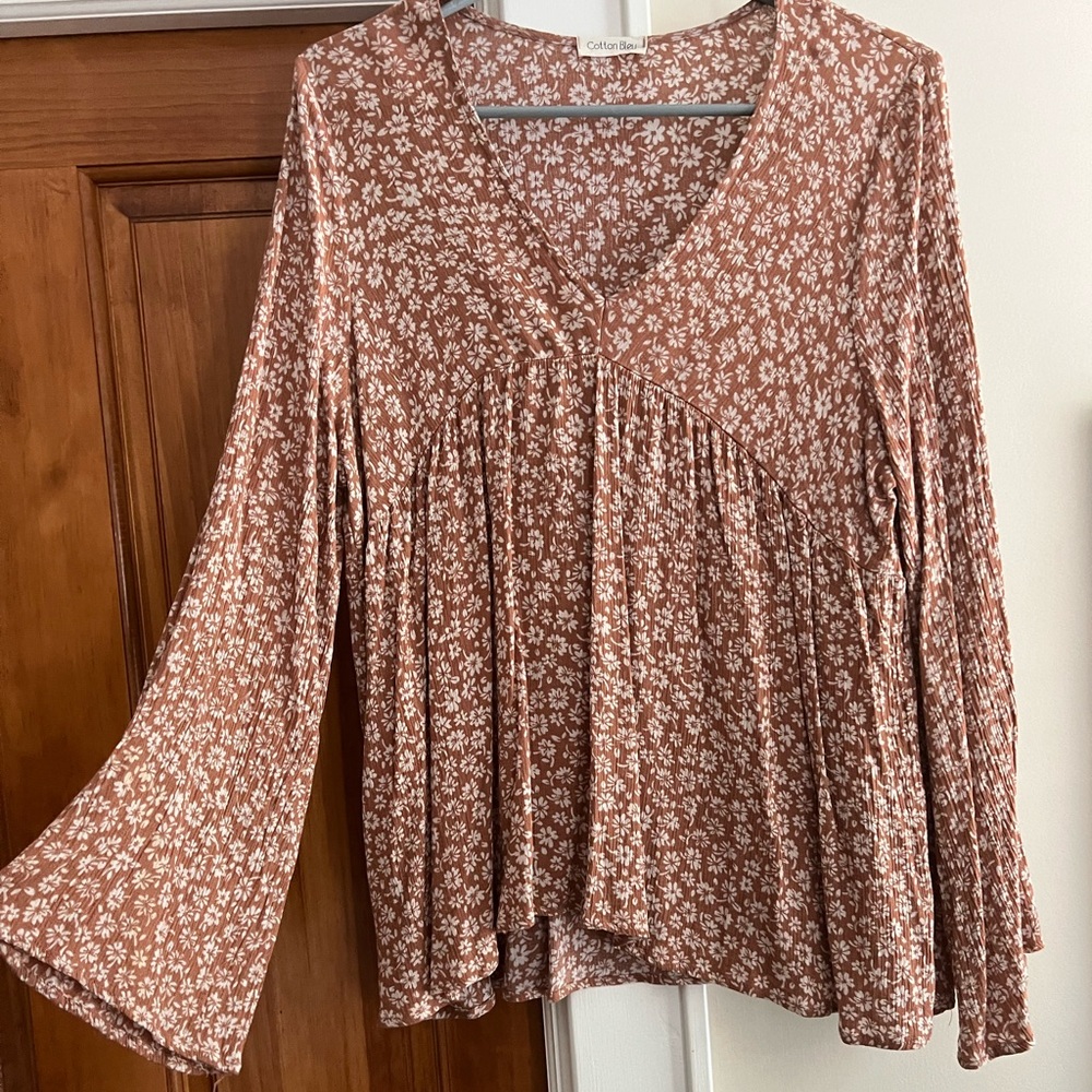 Flowy top